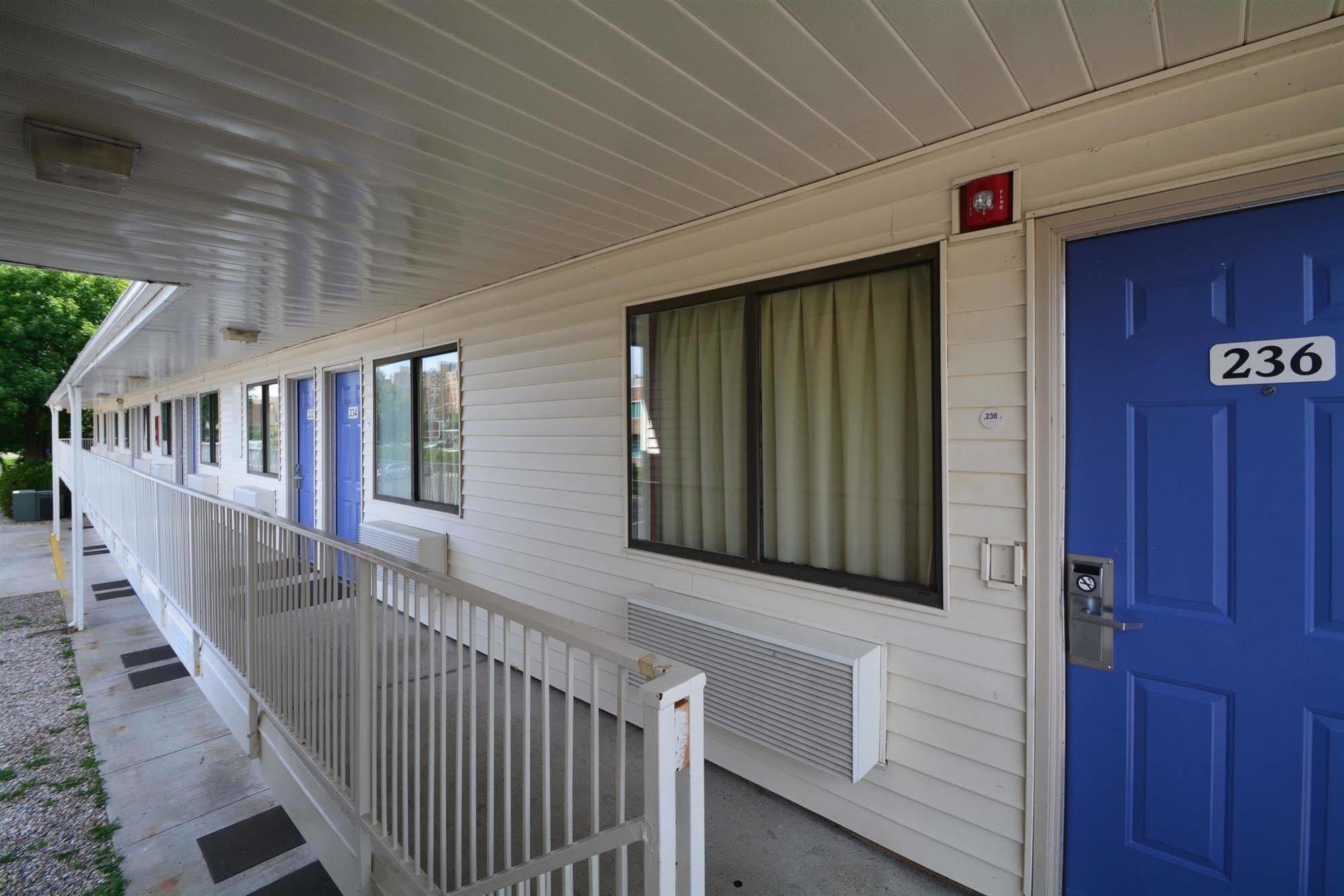 Motel 6-Wethersfield, Ct - Hartford Εξωτερικό φωτογραφία